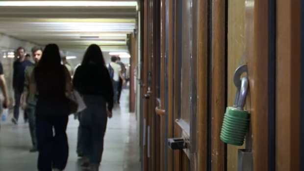 &ldquo;20 Yanvar&rdquo;dakı keçiddə mağazalar bir ildir bağlıdır - VİDEO