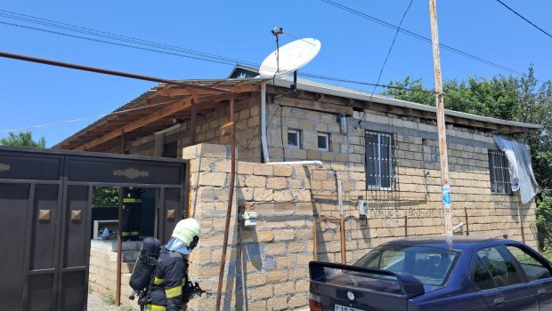 Mingəçevirdə evdə partlayış oldu - VİDEO