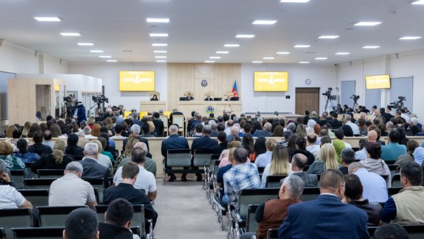 Arayikgilin məhkəməsində yeni videomateriallar tədqiq edildi - FOTO