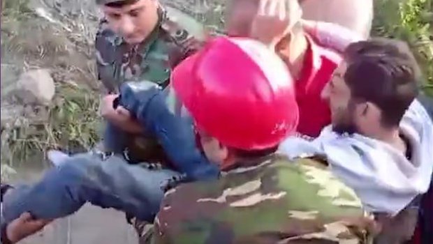 Qobustanda AĞIR QƏZA &ndash; Avtomobildə sıxılıb qalan sürücü belə XİLAS EDİLDİ &ndash; VİDEO