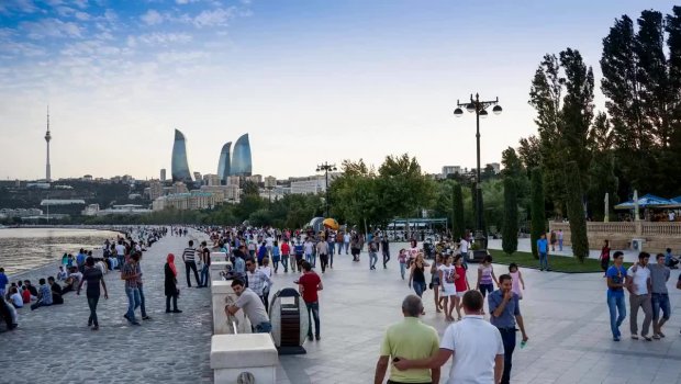 Yaş həddi 15-ə endirilir? &ndash; Qalmaqal yaradan qərar