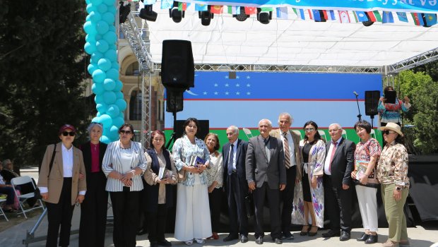 "Türk dövlətçiliyi tarixi" mövuzusunda panel müzakirə keçirildi - FOTO