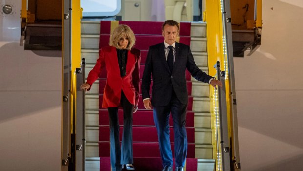 Arvadı Makronu buna görə sillələyib &ndash; RƏSMİ AÇIQLAMA &ndash; VİDEO