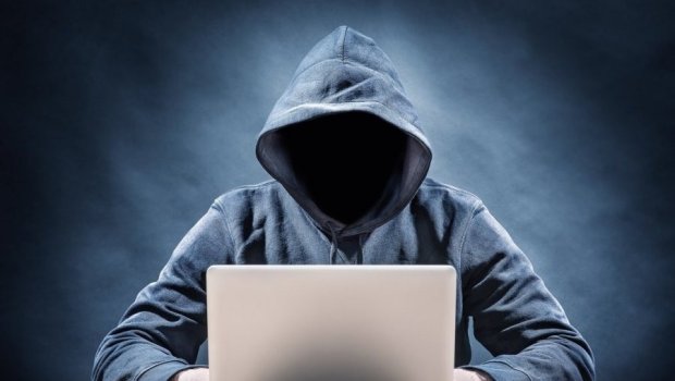 Məşhur bloger dələduzların QURBANI OLDU - 3 milyon&hellip; - FOTO