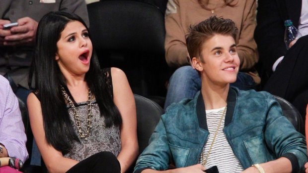 Castin Biber Selena Qomezə bənzəyən 17 yaşlı aktrisaya sevgi etirafı etdi – FOTO