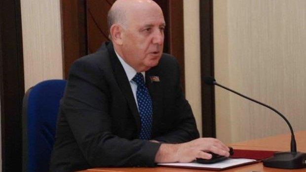 Tibb işçilərinin yaş həddi 70 yaşa qaldırılsın - Deputat