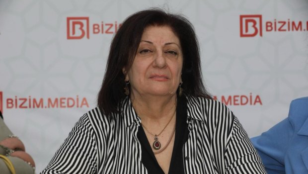 Dilguşə Gülümcanın əsərləri böyük marağa səbəb oldu – FOTO