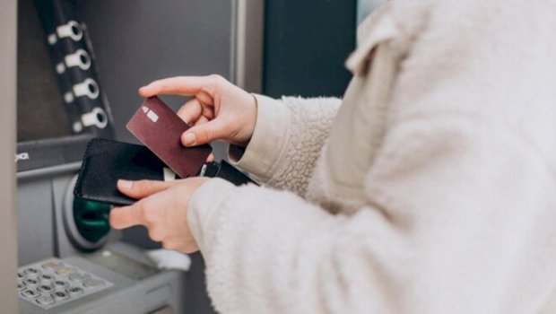 Laçında bu şəxslər 1 000 manata yaxın MAAŞ ALIR