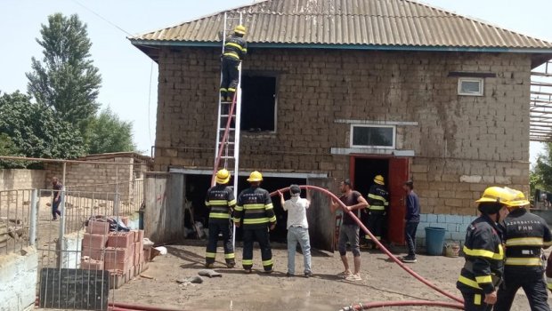 Neftçalada ev YANDI: Ölən və xəsarət alan var - FOTO