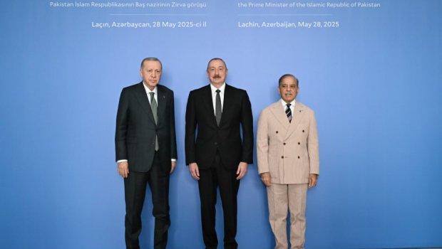 İlham Əliyev: “Biz ağır günlərdə hər zaman bir-birimizin yanındayıq"