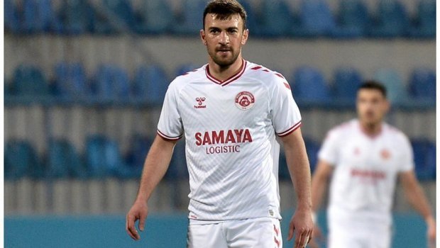 Birinci Liqa klubundan Qara Qarayevə 100 minlik TƏKLİF