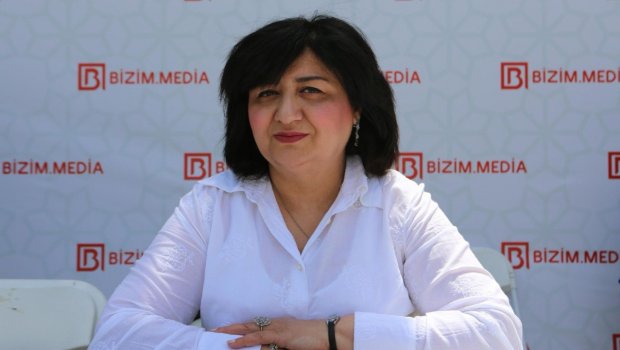 Aytəkin Mehmanqızı oxucuları ilə GÖRÜŞDÜ - FOTO