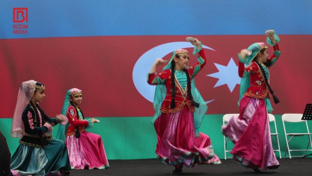 "Nəlbəki" və "Bayraq" rəqsləri Kitab Festivalında böyük maraqla qarşılandı – FOTO