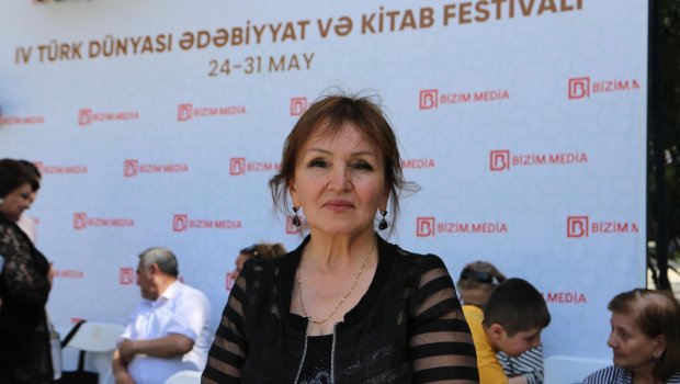 Əntiqə Qonağın kitabları maraqla qarşılandı – FOTO