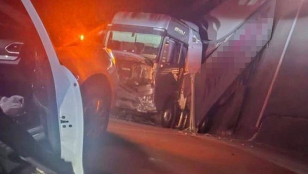 Bu ərazidə körpü çökdü: 7 ölü var - VİDEO