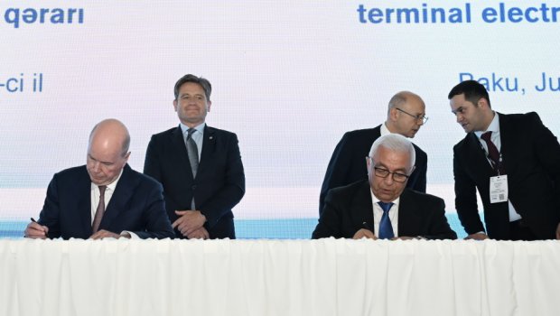 “Şəfəq” GES və Səngəçal terminalının elektrikləşdirilməsi ilə bağlı müqavilələr imzalandı - FOTO/VİDEO