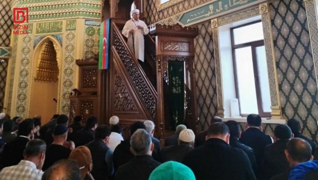 Qubada bayram namazı – FOTO