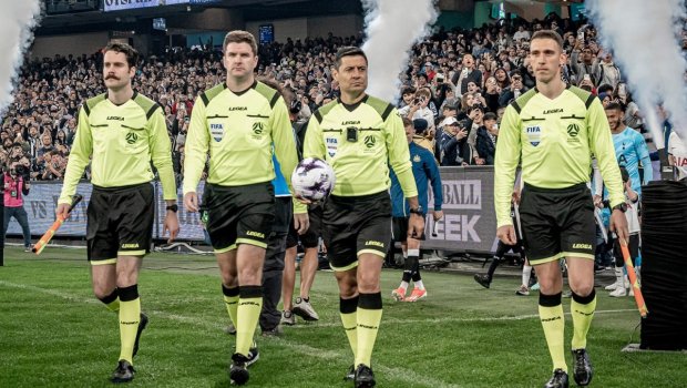 Dünya çempionatında YENİLİK - Hakimlər videokamera taxacaq