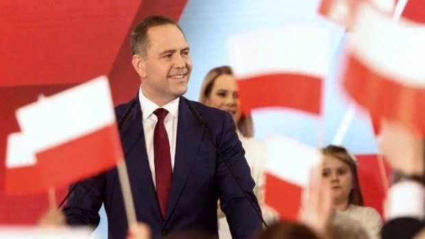 İlham Əliyev Polşanın yeni prezidentini TƏBRİK ETDİ