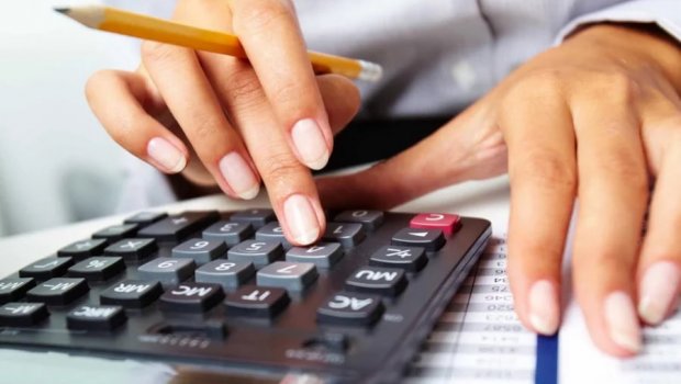 Azərbaycanda bu şəxslərin maaşı 1100 manat OLDU – RƏSMİ