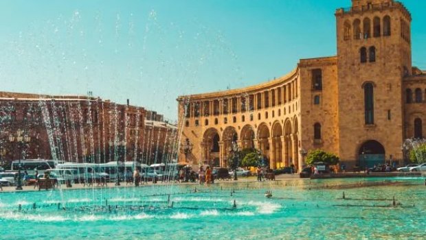 Azərbaycan bayrağı Ermənistanda TREND OLDU - FOTO