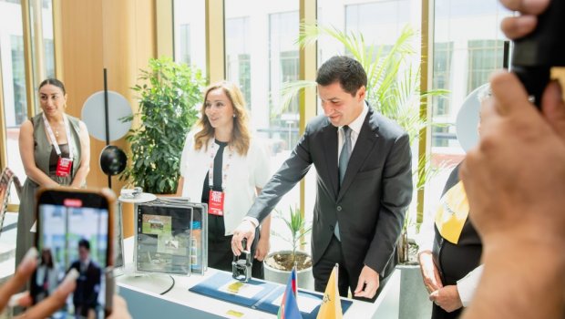 Milli mətbuatın 150 illiyinə həsr olunmuş POÇT MARKASI dövriyyəyə buraxıldı - FOTO