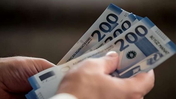 Tələbələr üçün Prezident təqaüdünün məbləği 350 manat oldu