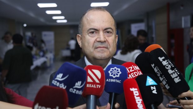 “İmtahanda mikroqulaqcıq istifadə edən abituriyentlər istintaqa cəlb olunub” – DİM-in Aparat rəhbəri