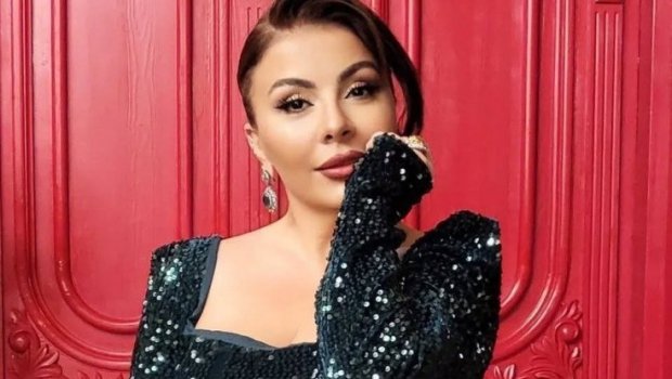 Aşıq Samirə də dələduzların hədəfi oldu - FOTO