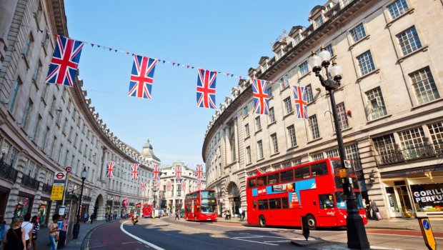Londonda yaşayan azərbaycanlı Ticarət və Sənaye Palatasının komitə sədri təyin edildi - FOTO
