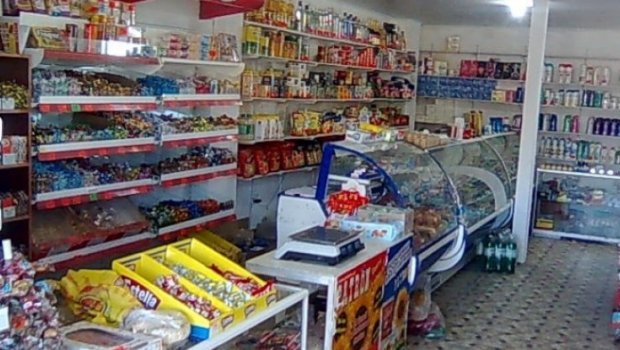 Qiymət özbaşınalığı: Bazarda 2 manat 50 qəpik, dükanda isə 5 manat...
