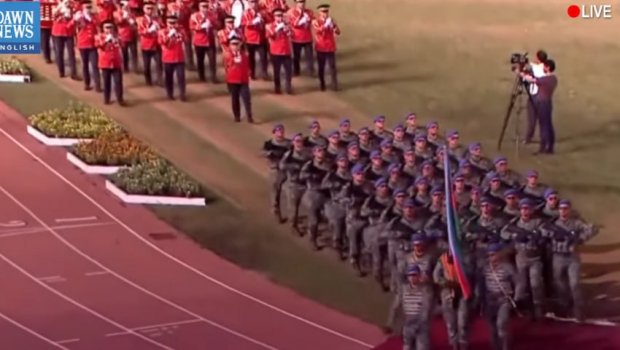 Komandolarımız Pakistanda paradda: Hərbçilərimiz Azərbaycan dilində salamlandı – VİDEO