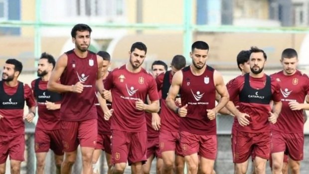 “Neftçi” bu futbolçuların adını iştirak ərizəsinə SALMADI