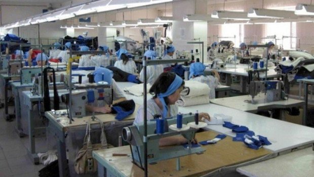 Toxuculuq, geyim və ayaqqabı sahələrində 302,2 milyon manatlıq məhsul istehsal edilib
