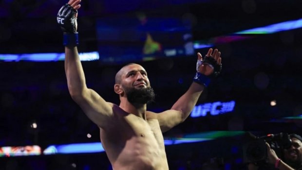Hamzat Çimayev orta çəkidə UFC çempionu oldu - VİDEO