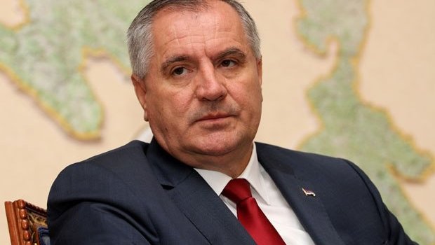Serbska Respublikasının baş naziri İSTEFA VERDİ