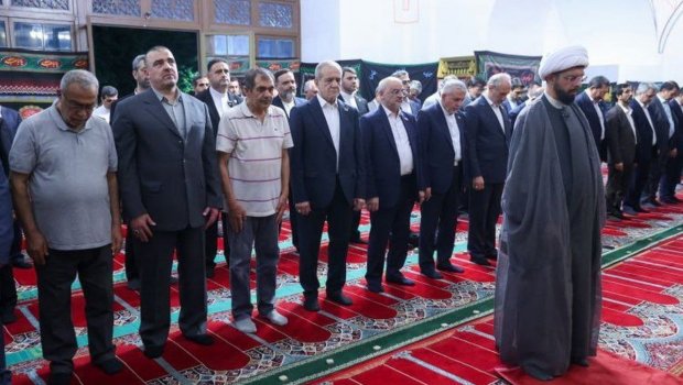 Pezeşkian İrəvandakı Göy Məsciddə namaz qıldı – VİDEO