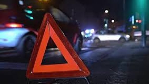 Gəncədə idarəetmədən çıxan avtomobil aptekə çırpıldı, xəsarət alanlar var