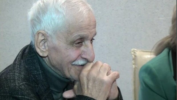 Arif Əbdüloğlu vəfat etdi