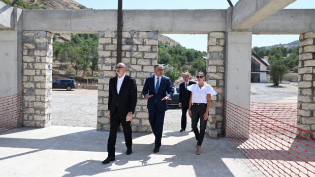Prezident və xanımı “Hacıkənd” istirahət kompleksinin tikintisi ilə tanış oldular - FOTO/VİDEO