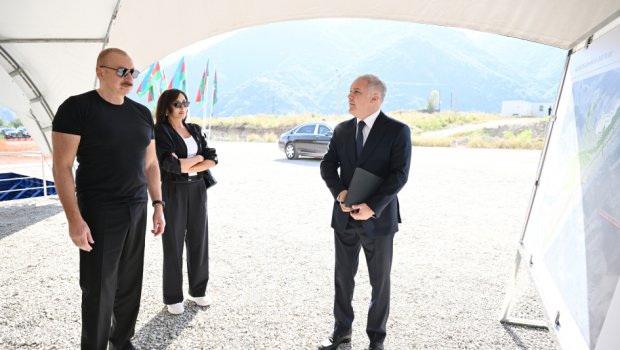 Prezident və xanımı Kəlbəcərdə 4-cü yaşayış kompleksinin təməlqoyma mərasimində - FOTO/VİDEO