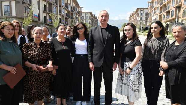 Prezident və birinci xanım Kəlbəcər sakinləri ilə GÖRÜŞDÜLƏR - FOTO/VİDEO