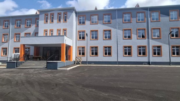 Qusarda yeni məktəbin tikintisi və digər məktəblərin təmiri ilə bağlı görülən işlərlə TANIŞLIQ - FOTO