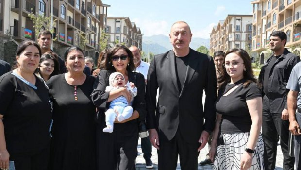Bu da Kəlbəcərin ən kiçik sakini - FOTO/VİDEO