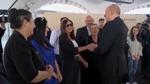 Prezidentlə xanımı arasında maraqlı zarafat – VİDEO