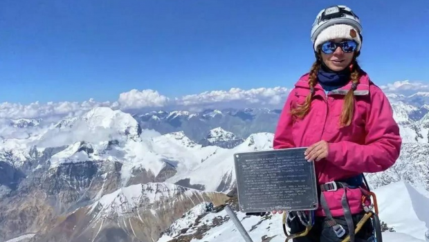 Rusiyalı alpinist həyat yoldaşının 4 il əvvəl öldüyü yüksəklikdə vəfat etdi