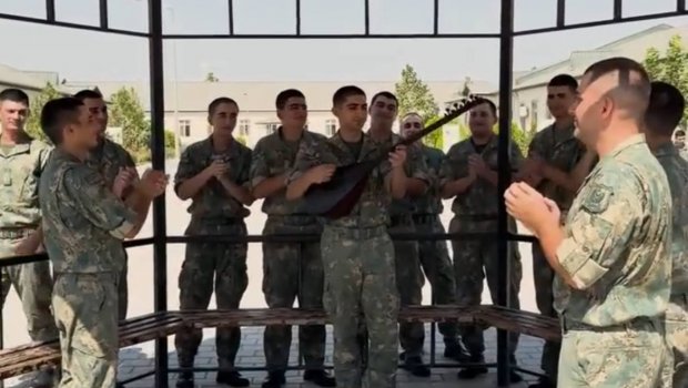 Azərbaycan əsgərinin BİR GÜNÜ - VİDEO