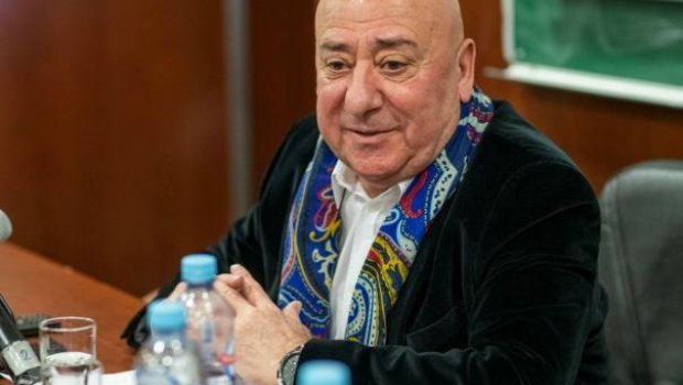 Moskva Satira Teatrının keçmiş direktoru SAXLANILDI