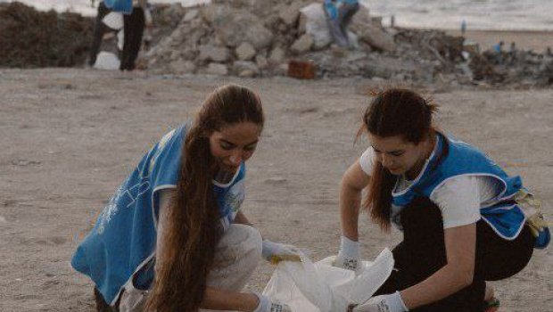 Leyla Əliyeva və Arzu Əliyeva Bilgəhdə təmizlik aksiyasında iştirak etdilər - FOTO