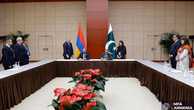 Pakistan və Ermənistan arasında diplomatik əlaqələr quruldu